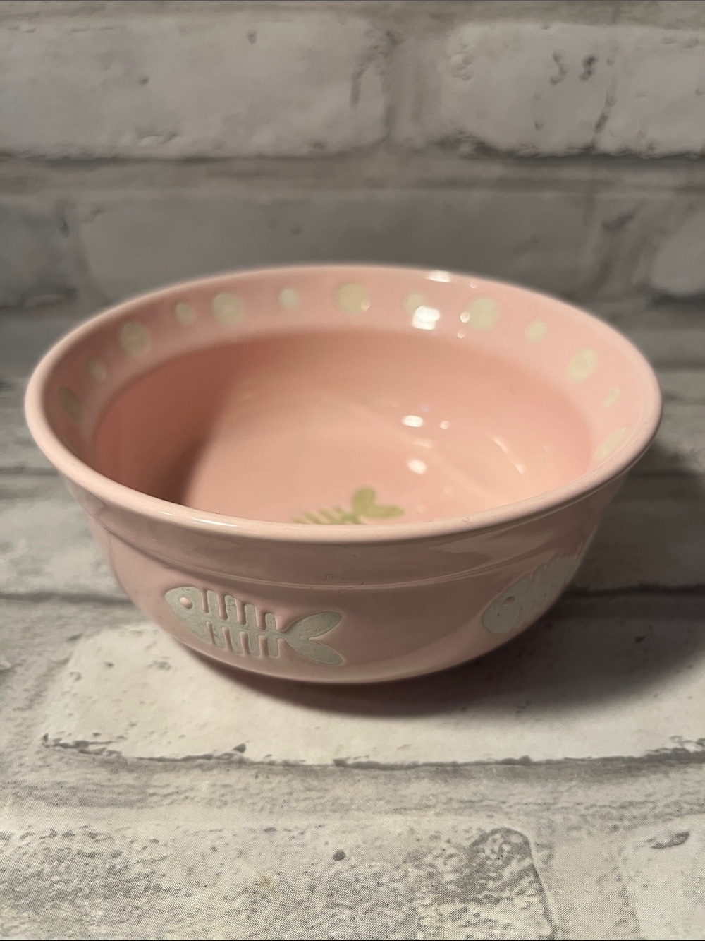 Signature Pink Ceramic Fish Motif Bowl paws & fish cat bowl